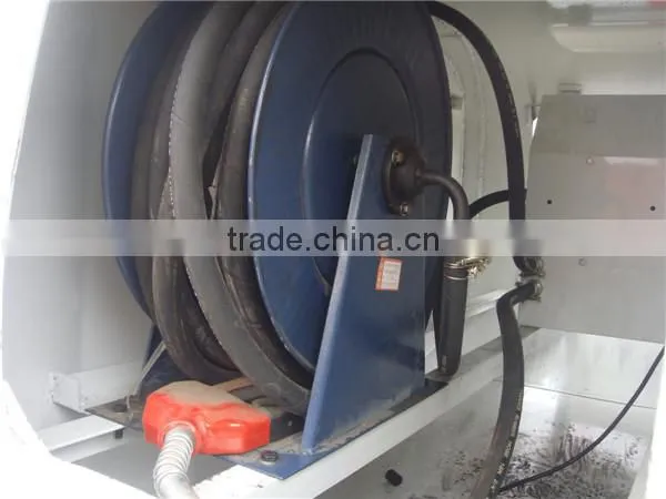 5000 Liters New Foton Right Hand Drive Oil Tanker for Sale photo-4