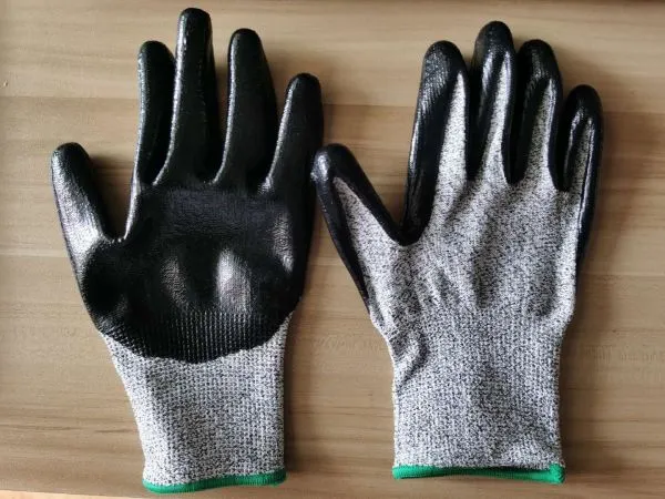 Anti Cut Level 5 13G HPPE Fiberglass Liner Nitrile Smooth Coated Cut Resistant Gloves With EN388 4544 photo-4
