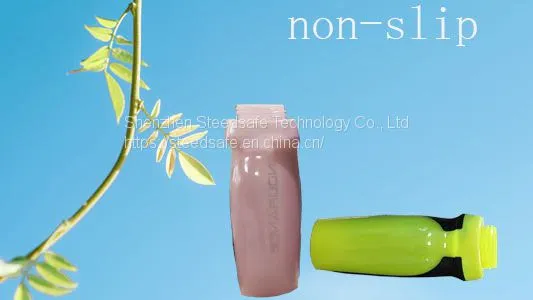 Squeeze plastic sports bottle