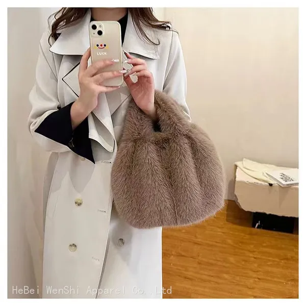 31Plush Bag Women's Bag Handbag Single Shoulder Crossbody Bag Chain Bag Soft Bag photo-3