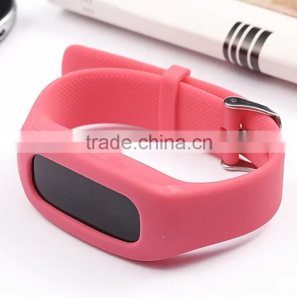 Bluetooth Earphone Type Dismountable Smart Bracelet With OLED Display photo-4