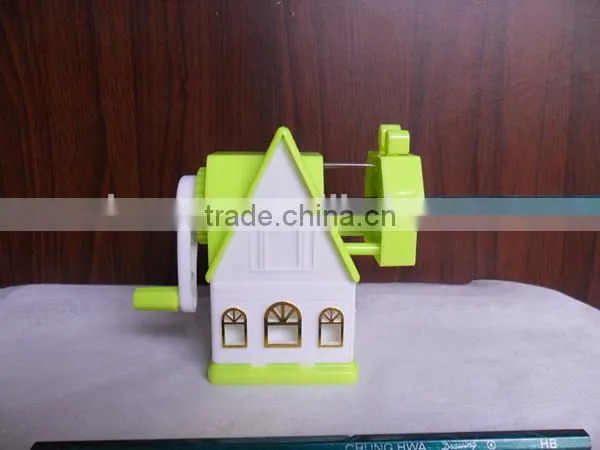 House Shaped Stylish Hand Crank Pencil Sharpener photo-3