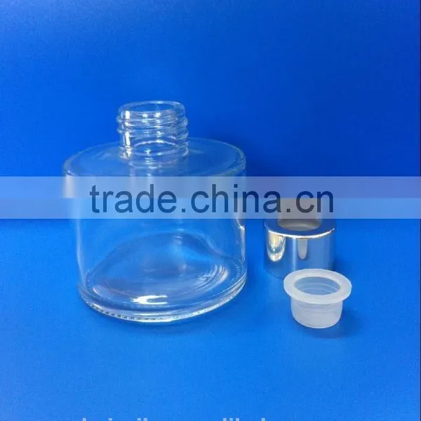 Home Fragrance Wholesale Reed Diffuser Round Glass Bottle With Shiny Silver Cap photo-2
