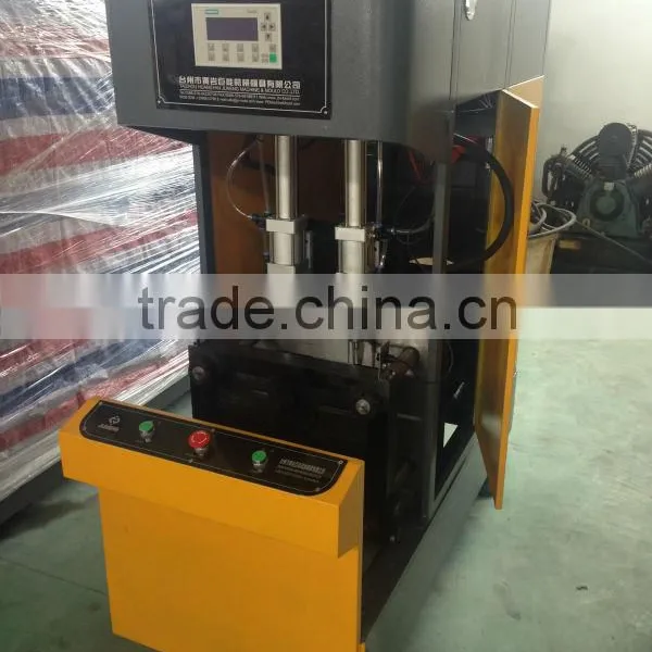 Semi Automatic PET Bottle Blowing Machine photo-3