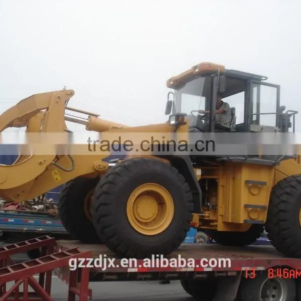 5T Fork Wheel Loaders in the Wood Catching Working Situation photo-4