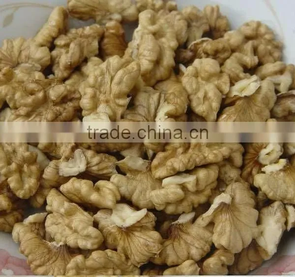 WALNUT KERNELS