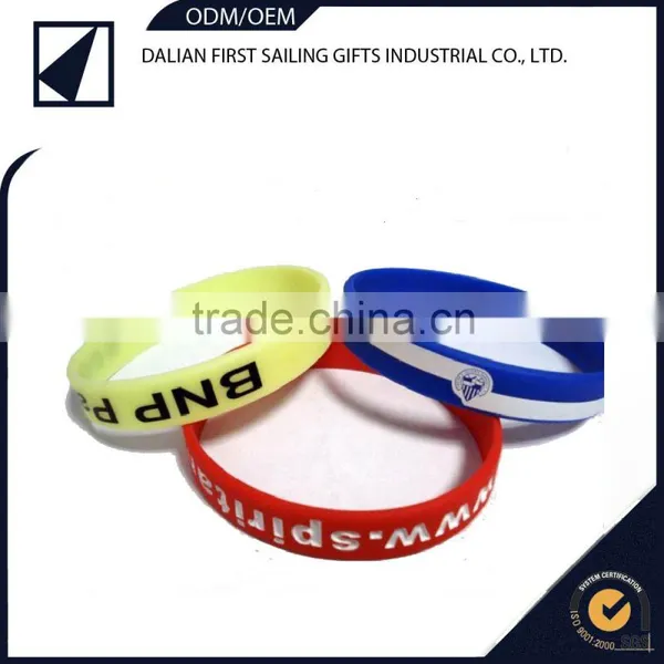 Silicone Clapped Her Hands Ring Bracelet photo-5