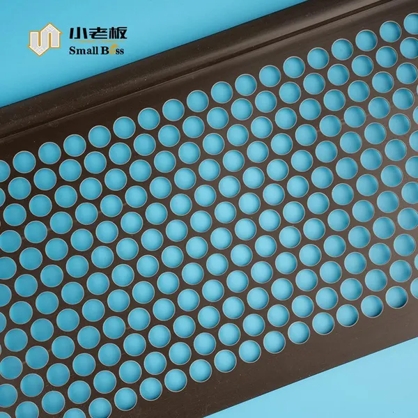 Easy to Install Durable Weather UV Resistant Roof Install PVC Gutter Guards in Perforated Plastic photo-6