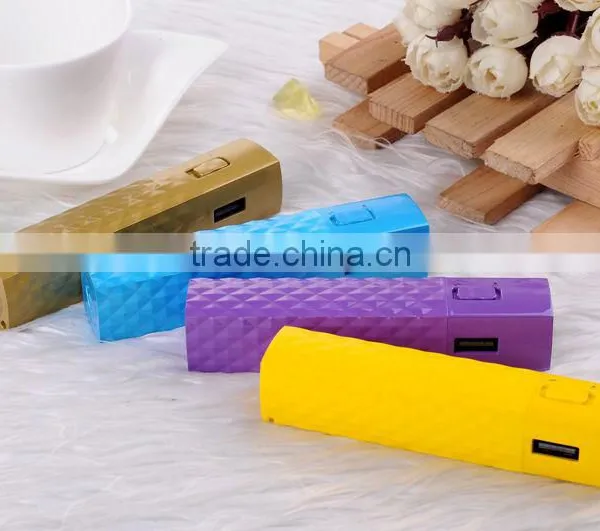 Best gift different colors portable power bank 2600mAh Power Bank for mobile phone with led torch