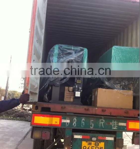 Small and Precise 38T Injection Moulding Machine photo-3