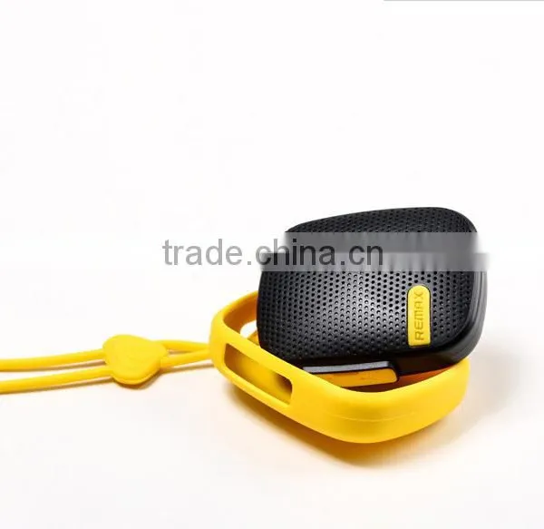 Remax X2mini PortableSports Altavoz Haut Parleur Bluetooth Speakers Waterproof Dustproof Shockproof FM Radio TF AUX Line-in MP3 photo-5