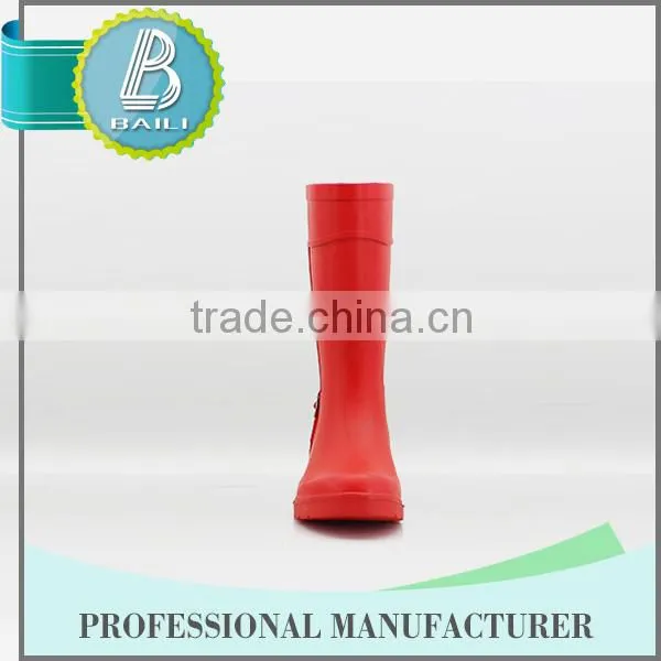 Most Popular Low Price Latest Design Non-slip Rain Boots for Women photo-2