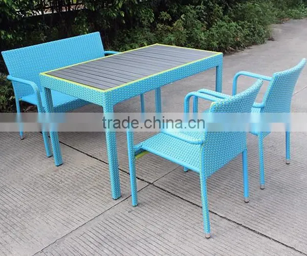 Loveseat With Aluminum Feet Coffee Table And Chair Set photo-2