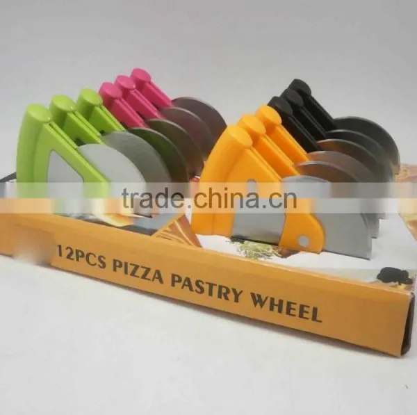 PLASTIC ABS + SS TRIANGLE PIZZA KNIFE, EASY HANDLE AND CLEAN photo-2