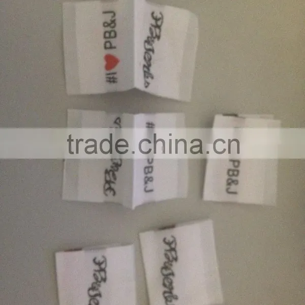 2016 Cheap Woven Tags or Custom Letters Woven Labels for Custom t Shirt Printing photo-3