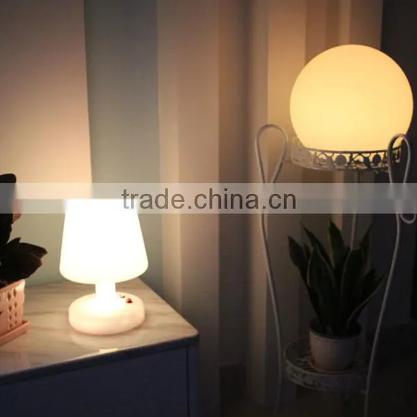 Plastic Led Garden Decoration Light Cordless Rechargeable Led Table Lamp photo-2