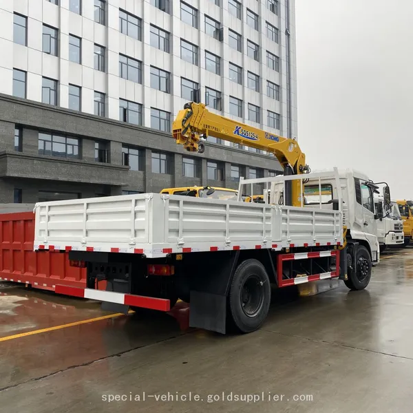 Dongfeng Truck Mounted Crane Carrying XCMG 5-ton Crane photo-3