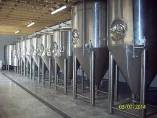 Equipamento profissional de fabricação de cerveja em aço inoxidável, tanque de fermentação de 10BBL com quatro pernas