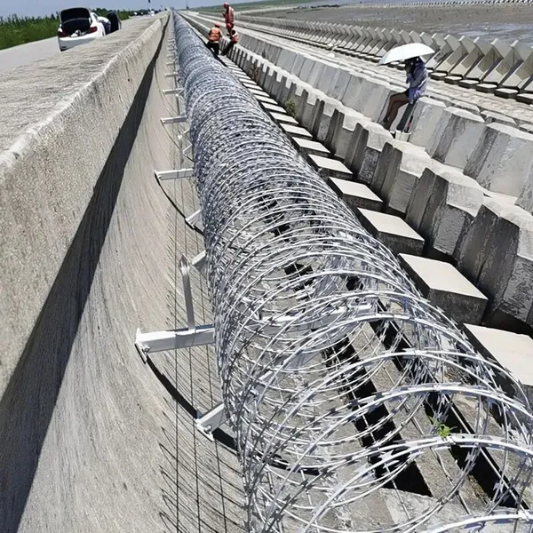 Barbed Wire and Razor Ribbon Fences High Security and Perimeter Fencing