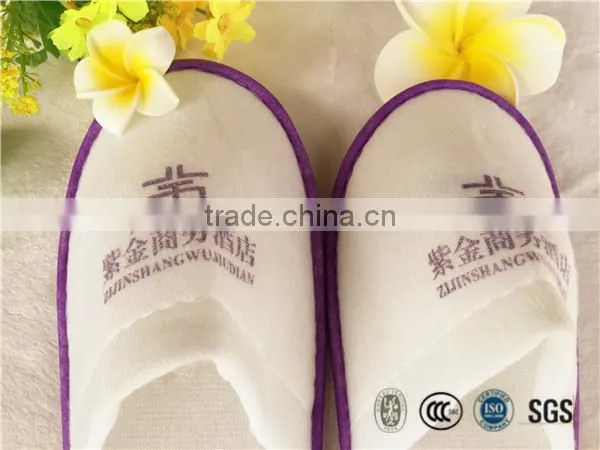 Cheap Hotel Guestroom Plush Slipper With Violet Non-woven Piping photo-4
