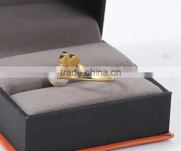 China Wholesale Touch Love Fashion Stainless Steel Teddy Bear Pearl Elegant Women Ring photo-5