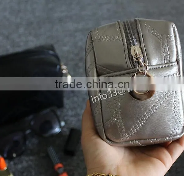 Fshion !!!Shenzhen Factory Custom Women's Cosmetic Bag Embroidery Pattern Bulk Cosmetic Bags photo-5