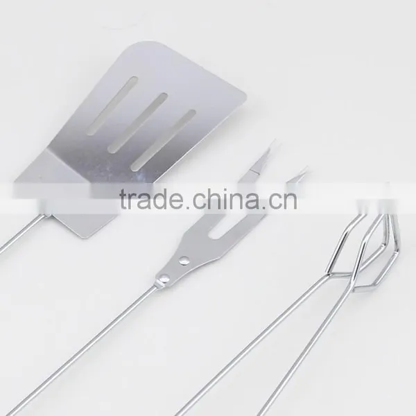 3-Piece Stainless Steel Barbecue Tool Set With Round Wood Handle photo-3