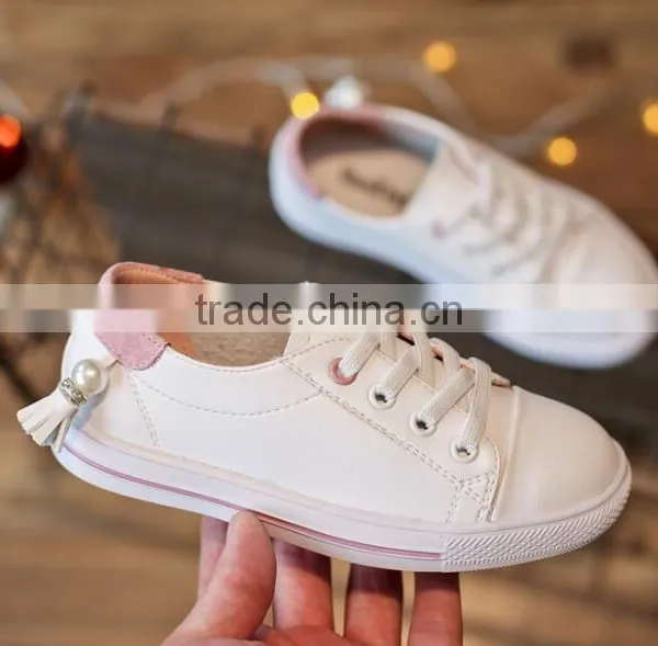 Zm35581a Fashion Children Sport Shoes 2017 New Model Boys White Shoes photo-4