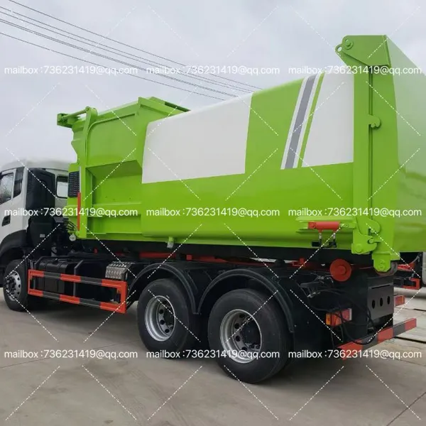 Hook Arm Garbage Truck photo-4