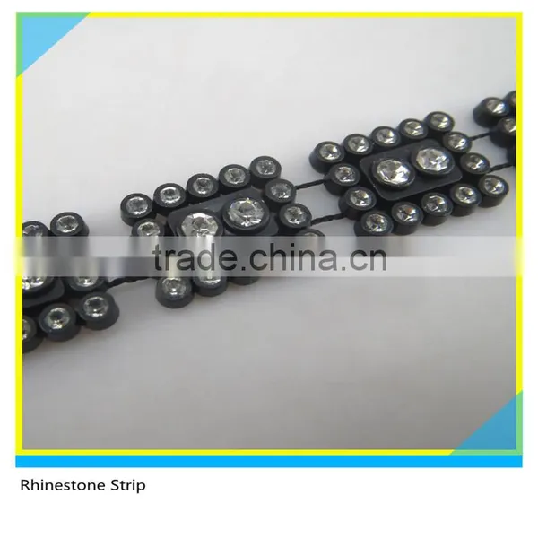 Plastic Strip Sew on Heart Design Black Plastic Mix Crystal 10 Yards 1 Card photo-3