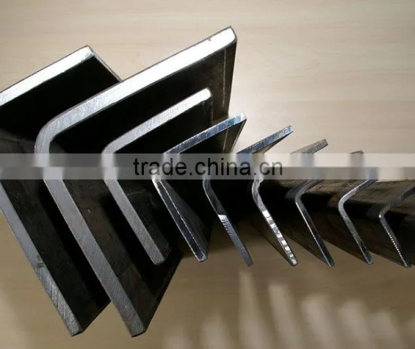 S235jrg Angle Steel Equal With Punched Holes photo-3