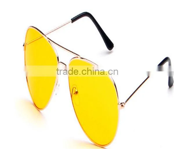Yellow Unisex HD Night Vision Driving Anti Glare Glasses Eyewear photo-5