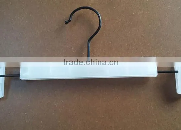 China Guangdong Plastic Pants Hangers