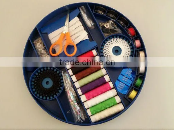 Hot Sell House Use Mini Size Cloth Bag Sewing Kits photo-3