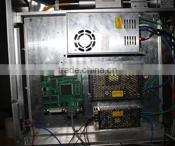 Fiber Laser Marking Machine 10w/20w for Metal Gold Dog Tag photo-5
