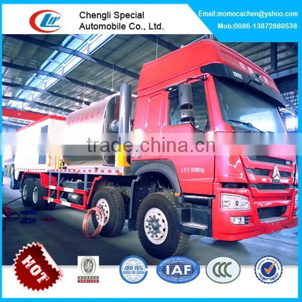 10000L Asphalt Tank 16cbm Gravel Bucket Synchronous Chip Sealer,construction Stone Chips With Howo Chassis photo-2