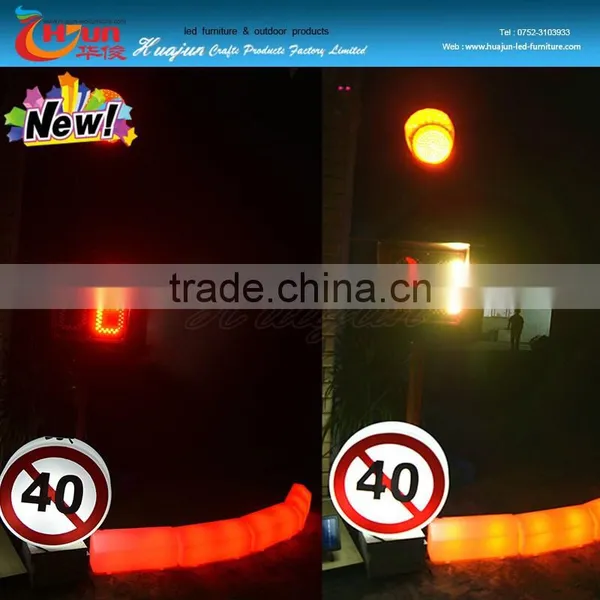 Led Light Guidepost/led Plastic Road Mark /led Waterproof Traffic Signal and Sign /solar Powered Led Traffic Sign photo-3
