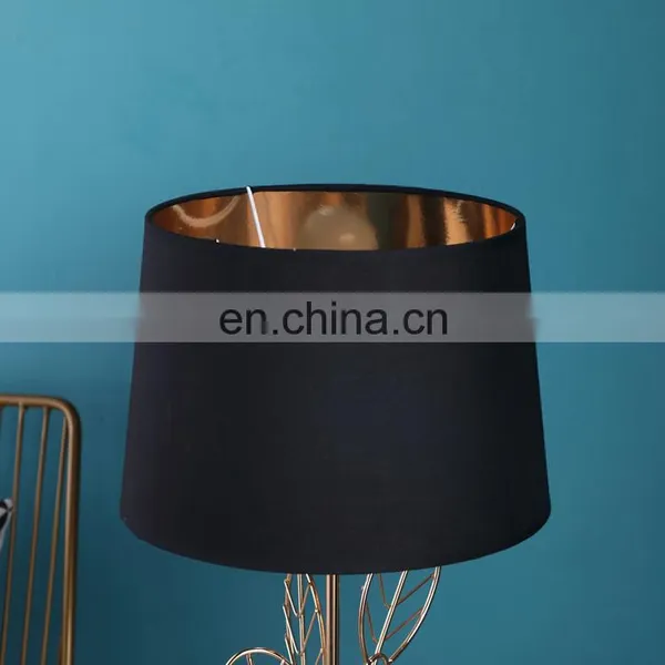 European Modern Design Creative Leaf Shape Iron Material Luxury Gold Table Lamps for Hotel Home Decor photo-2