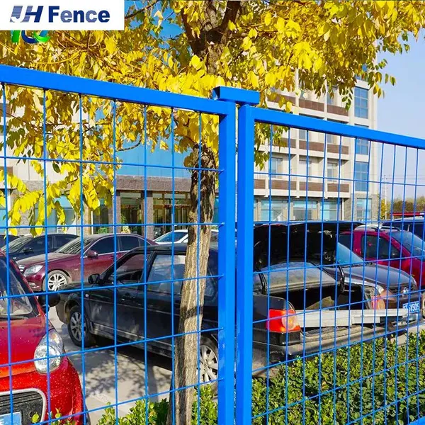 Good Quality PVC Coated Welded Wire Mesh Metal Galvanized Panel Temporary Construction Traffic Barrier Garden Safety Fence photo-5