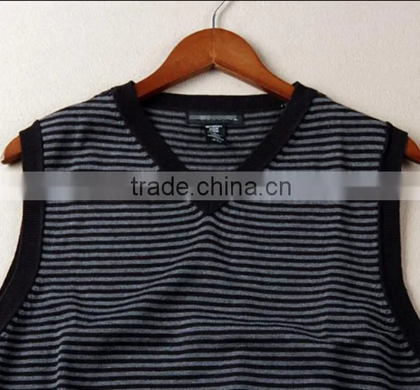 Men's V-neck Stripe Knitting Vest Autumn Wear photo-3