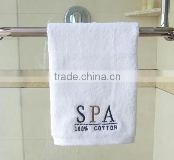 Luxury White Embroidery Custom Logo Cotton Face Towels for Hotel & Spa photo-4