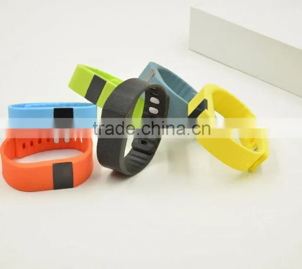 Made in China Factory Price Phone Sync TW64 Silicone Health Smart Wristband photo-6