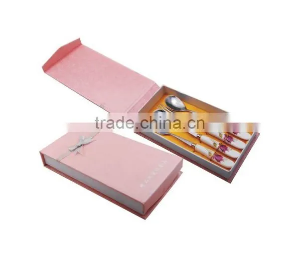 Porcelain Handle Gift Cutlery Set With Elegant Wooden Box photo-3