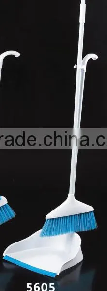 High Quality Plastic Long Handle Broom With Dustpan Sets photo-4