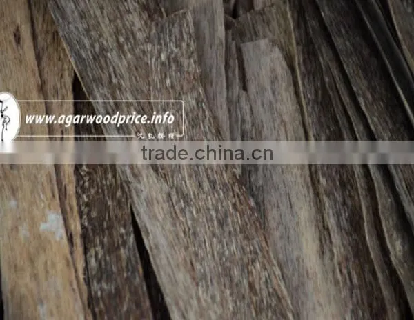 Vietnam High Grade Agarwood Chips Color Brown of 100% Natural Oud Wood, 0.5mm Thickness photo-3