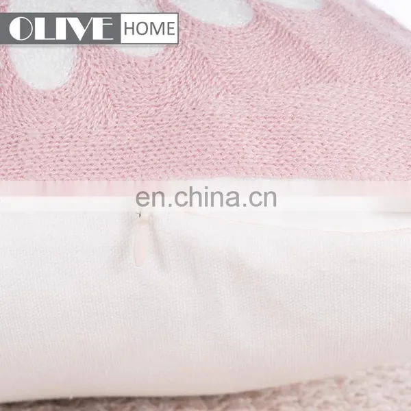 2018 High Quality Crocheted Sofa Embroidery Flower Design Pink Cushion With Invisible Zipper photo-4