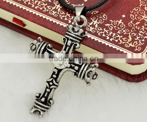 China Supplier New Products Men Necklace Cross Pendant Leather Chain Necklace photo-4