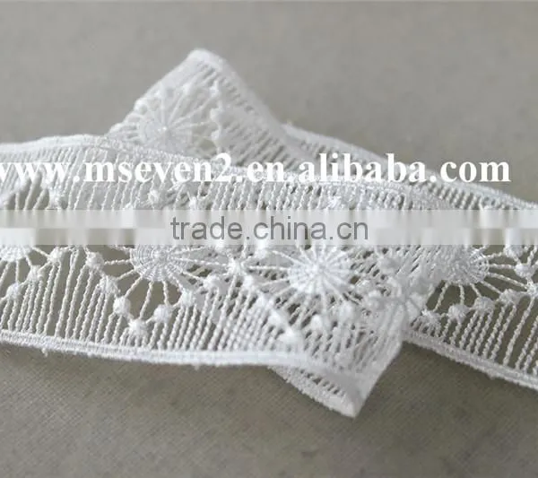 Unexceptionable 3.5cm in White Color Crochet Lace Trim Embroidery Polyester Lace Trim Indian Saree Border Lace Trim photo-3