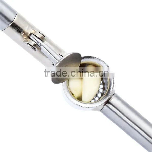 Hot Selling Convenience Professional Mini Garlic Presser Stainless Steel Garlic Press photo-4