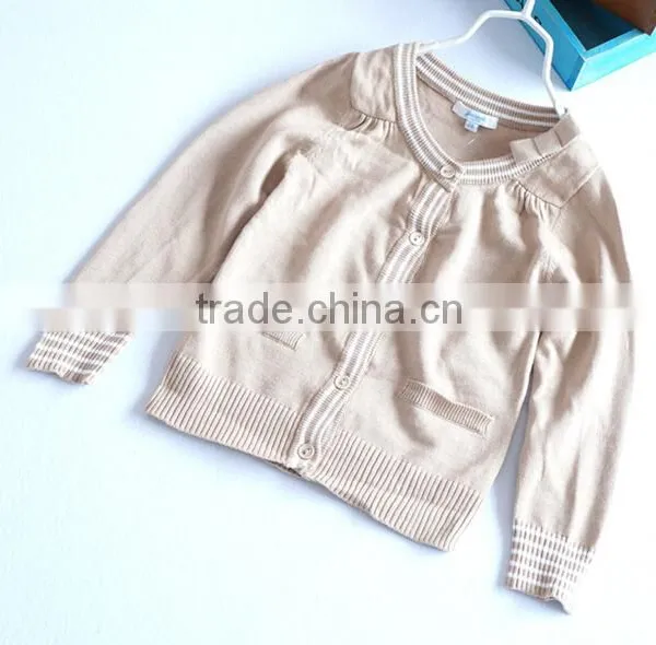 Chic Pockets Button-down Girls Baby Knitted Cardigan photo-2